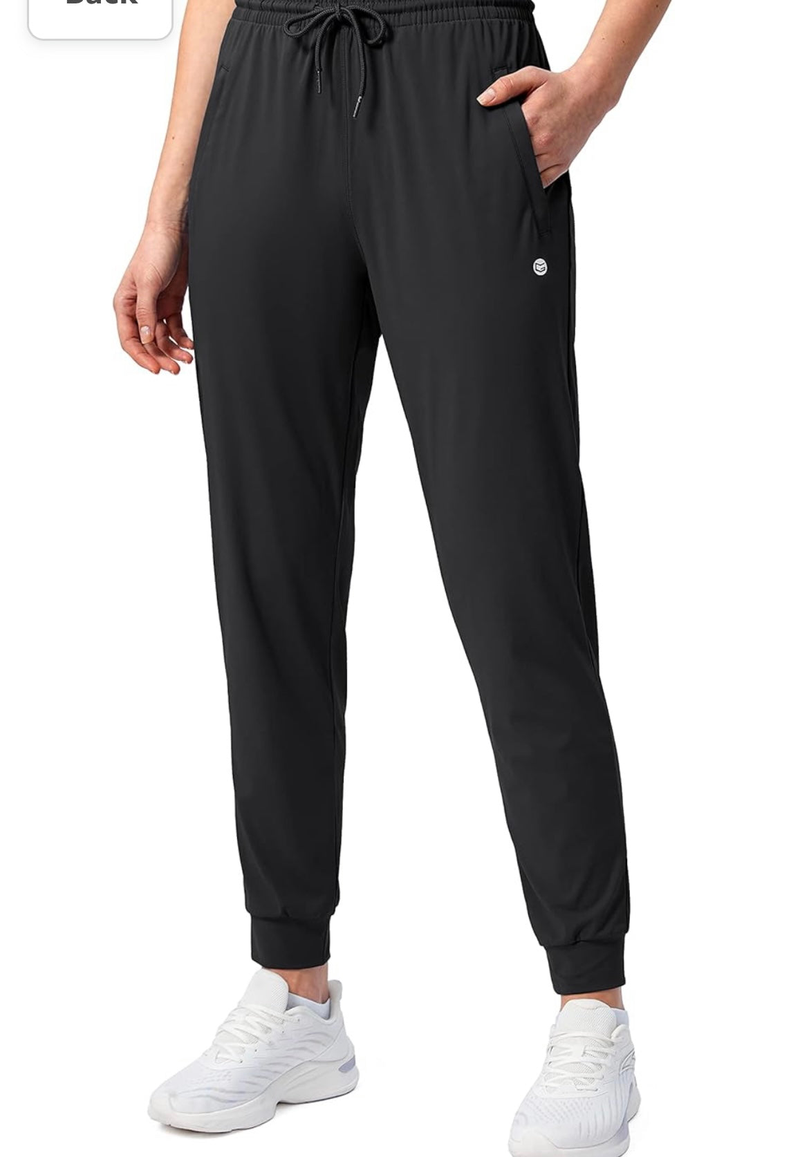Jogger with zipper pockets